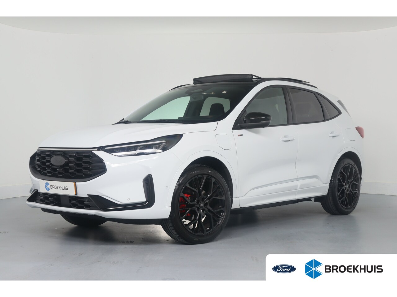 Ford Kuga - Plug-In Hybrid ST-Line X | Trekhaak Elek. Wegklapbaar | Elek. Panoramadak | Winter Pack | - AutoWereld.nl