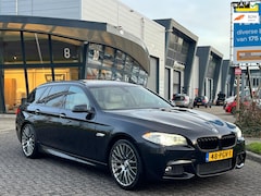 BMW 5-serie Touring - 520d M-Pakket Automaat PANO LEDER NAP