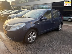 Dacia Sandero - 1.2 Lauréate LPG | EXPORT | ZO MEE | AIRCO | ELEC RAMEN | LMV |