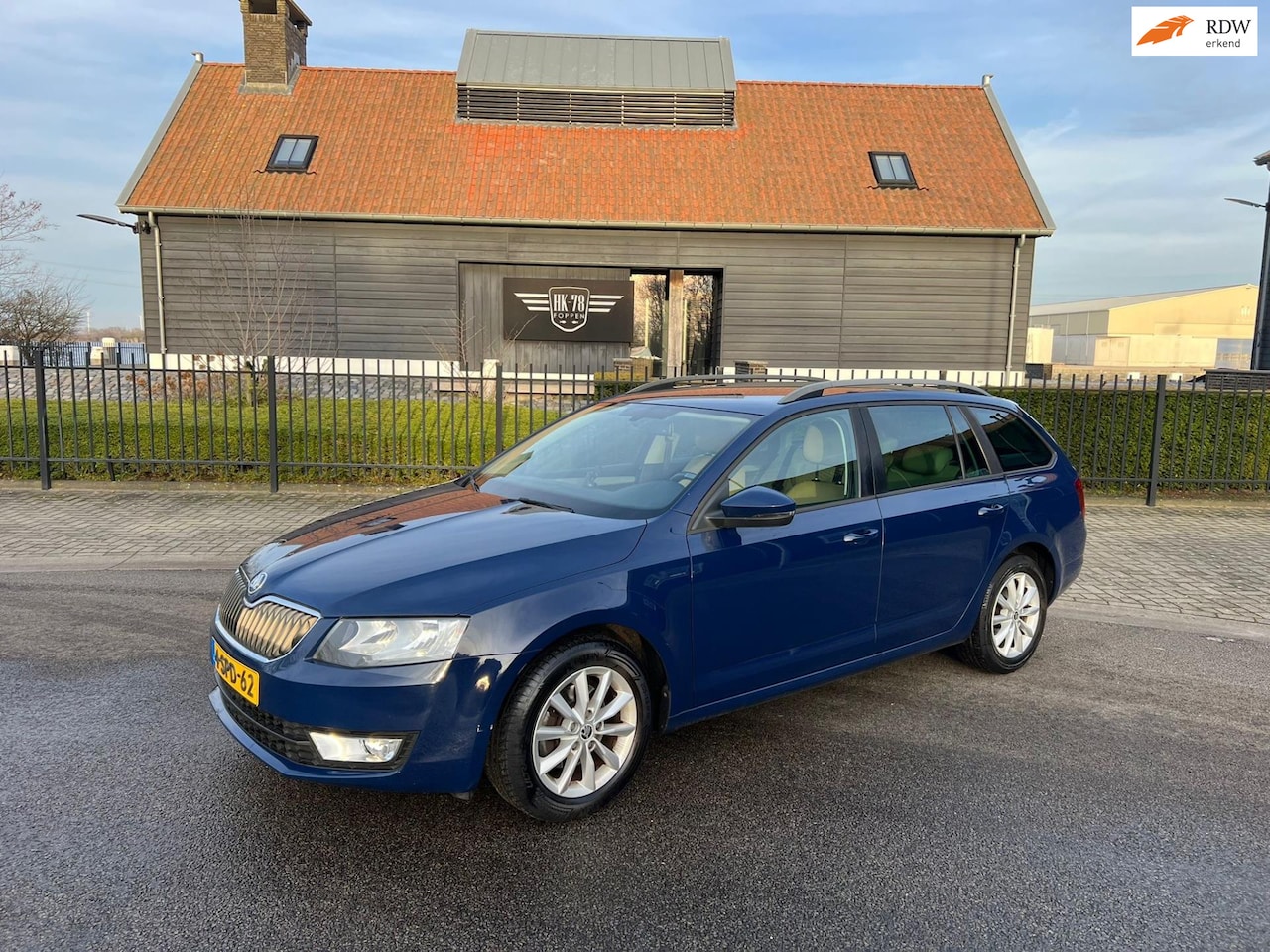 Skoda Octavia Combi - 1.2 TSI Greentech Ambition Businessline Leer Navigatie Camera - AutoWereld.nl