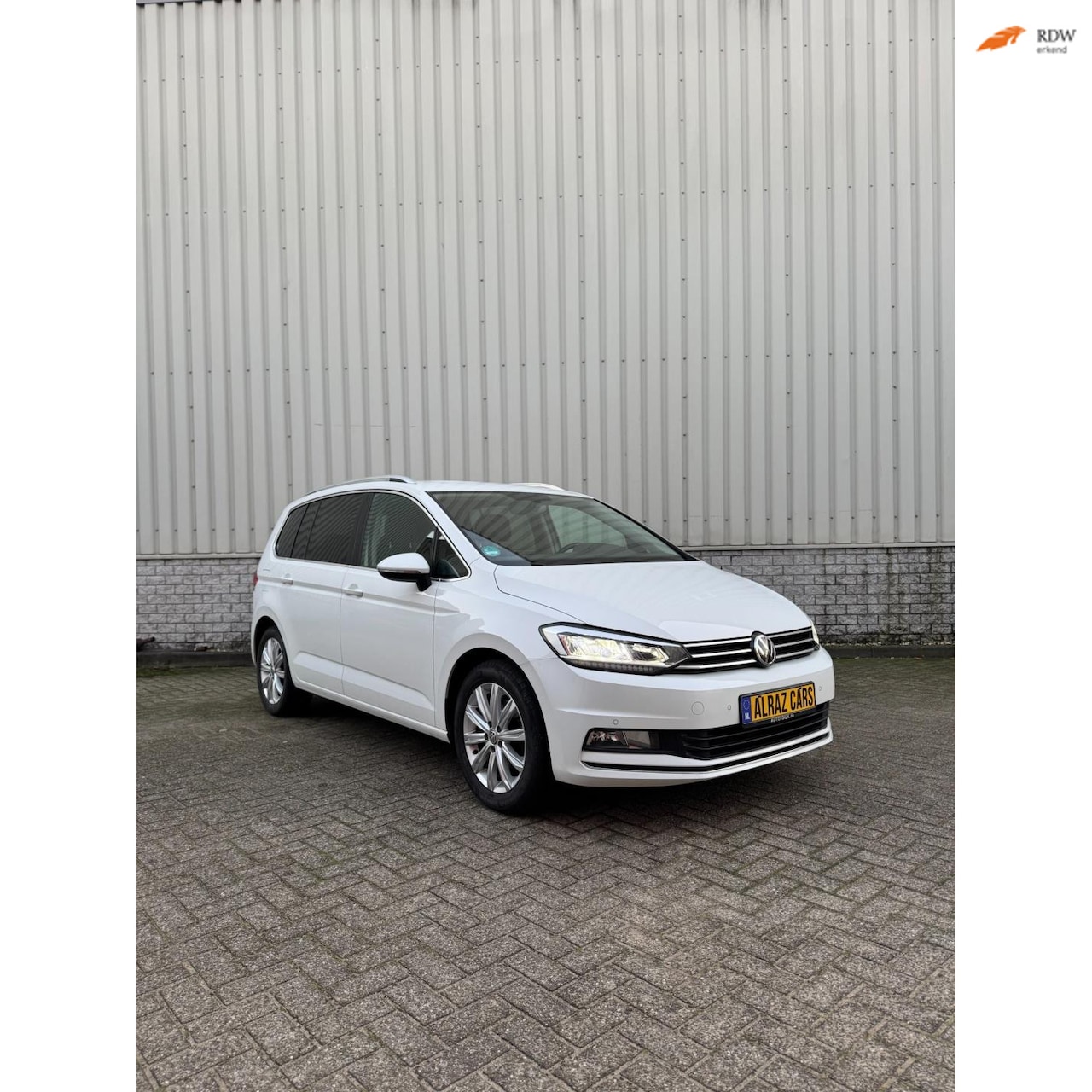 Volkswagen Touran - 1.4 TSI Highline/LED/MASSAGE/TREKHAAK/VOLLE OPTIES - AutoWereld.nl