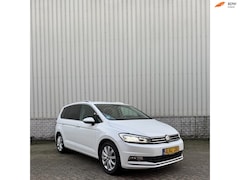 Volkswagen Touran - 1.4 TSI Highline/LED/MASSAGE/TREKHAAK/VOLLE OPTIES
