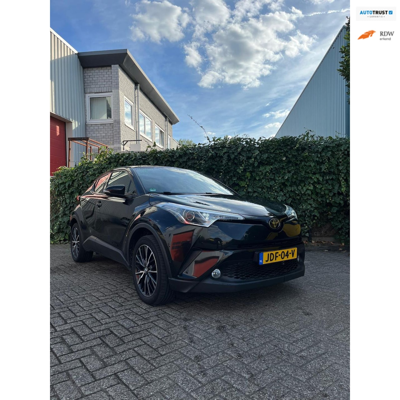 Toyota C-HR - 1.2 AWD Bi-Tone 1.2 AWD Bi-Tone - AutoWereld.nl