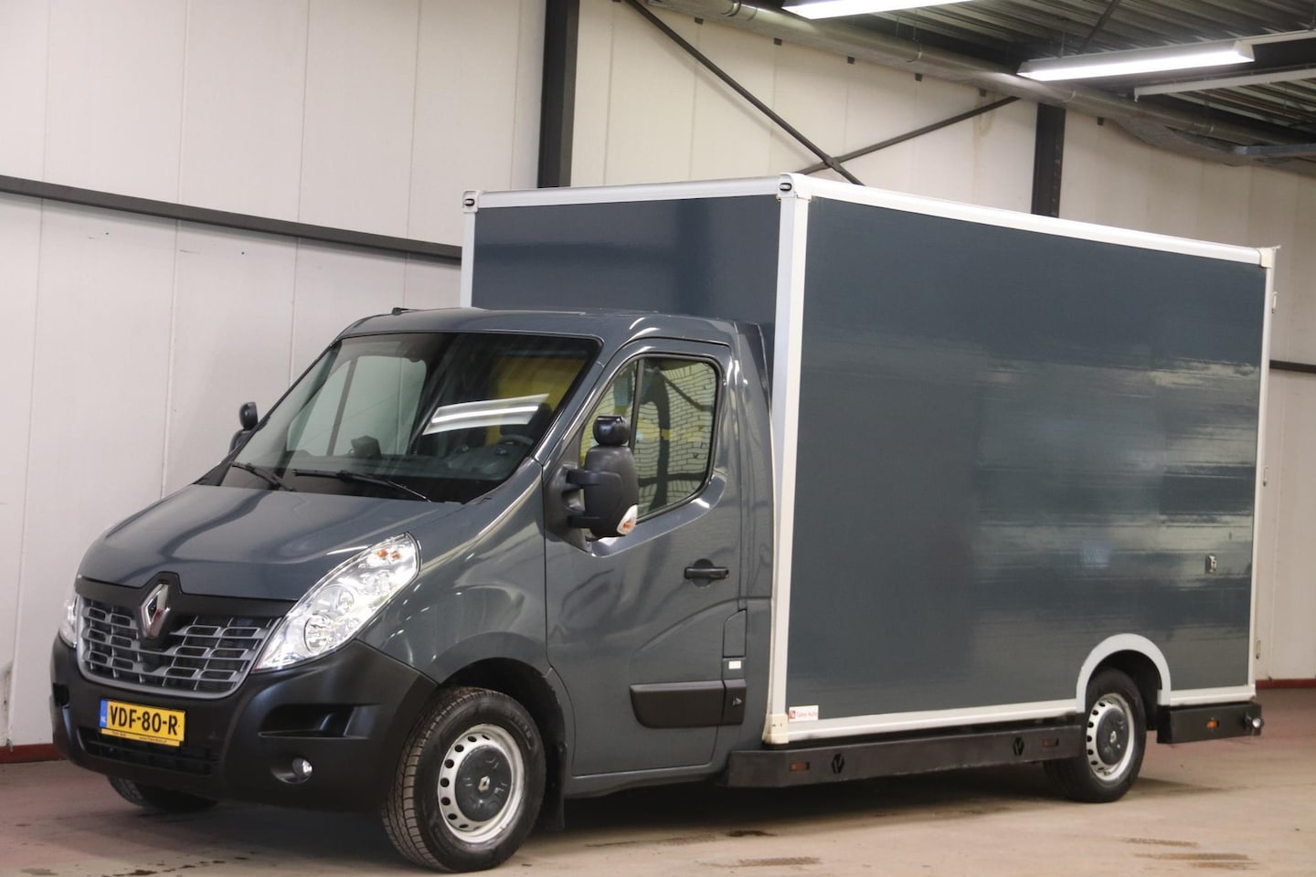 Renault Master - 170PK AUTOMAAT LOWLINER VERKOOPWAGEN SNACKWAGEN - AutoWereld.nl