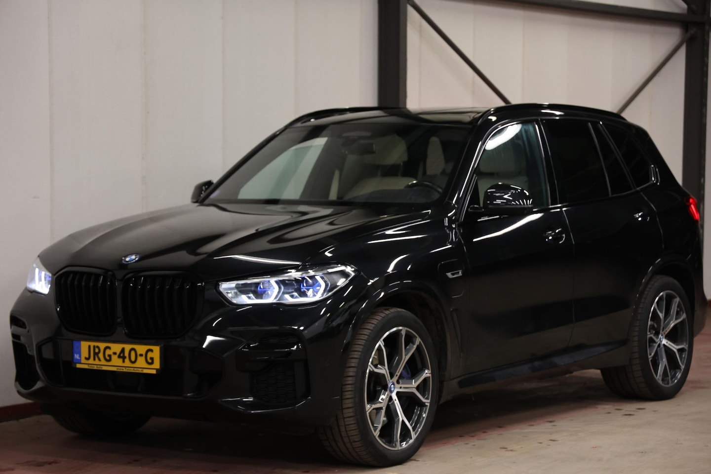 BMW X5 - xDrive45e PANORAMA SKY LOUNGE TREKHAAK MASSAGE - AutoWereld.nl