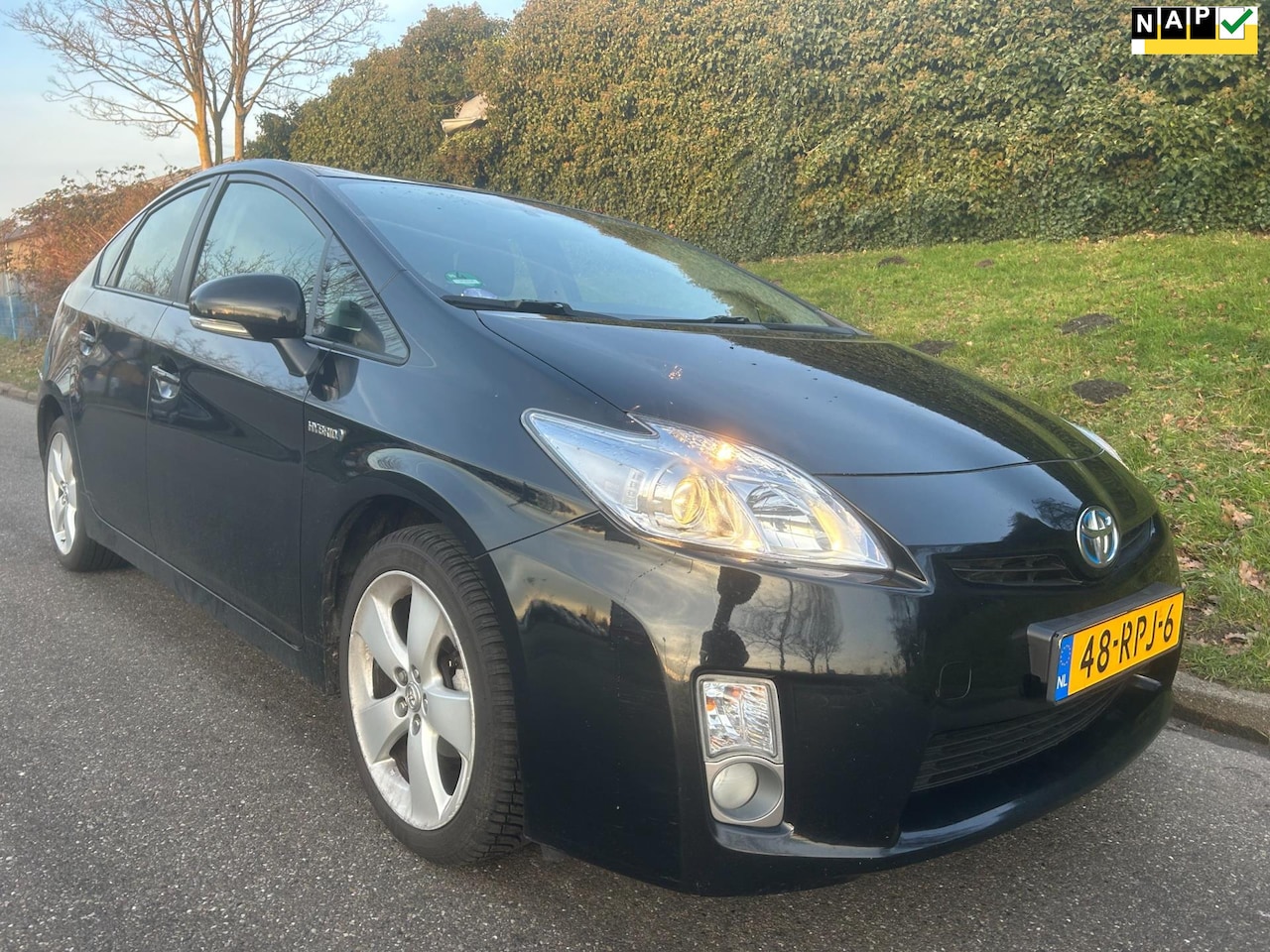 Toyota Prius - 1.8 Comfort - Navi -Camera - Nette auto! goed onderhouden! - AutoWereld.nl