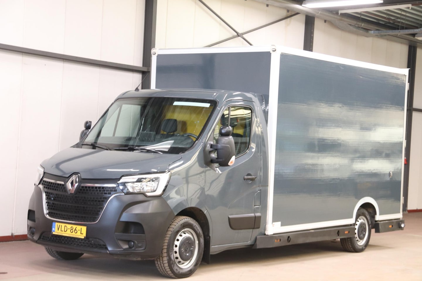 Renault Master - 150PK AUTOMAAT Bakwagen LOWLINER VERKOOPWAGEN - AutoWereld.nl