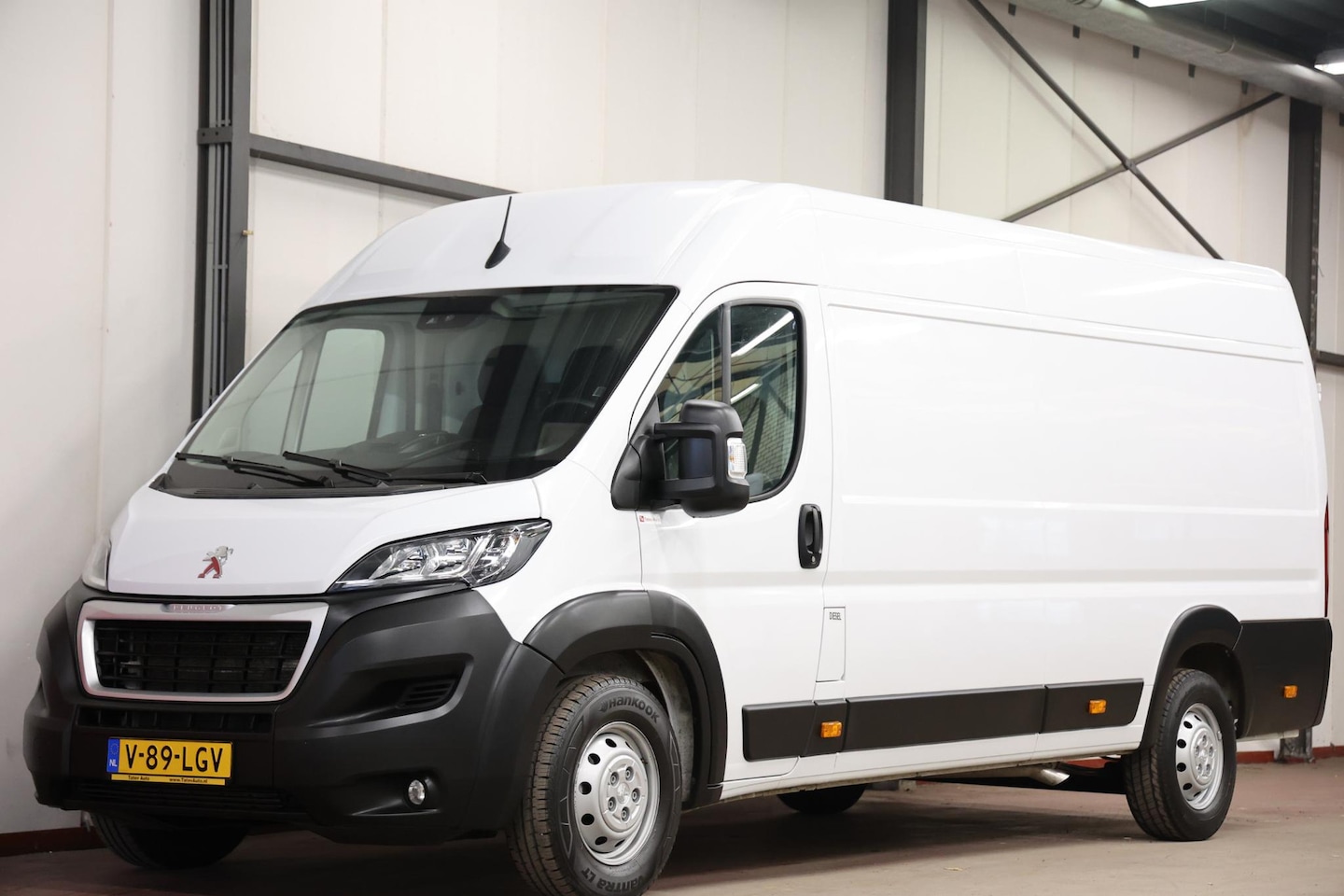 Peugeot Boxer - 435 2.2 BlueHDi 140 L4H2 - AutoWereld.nl