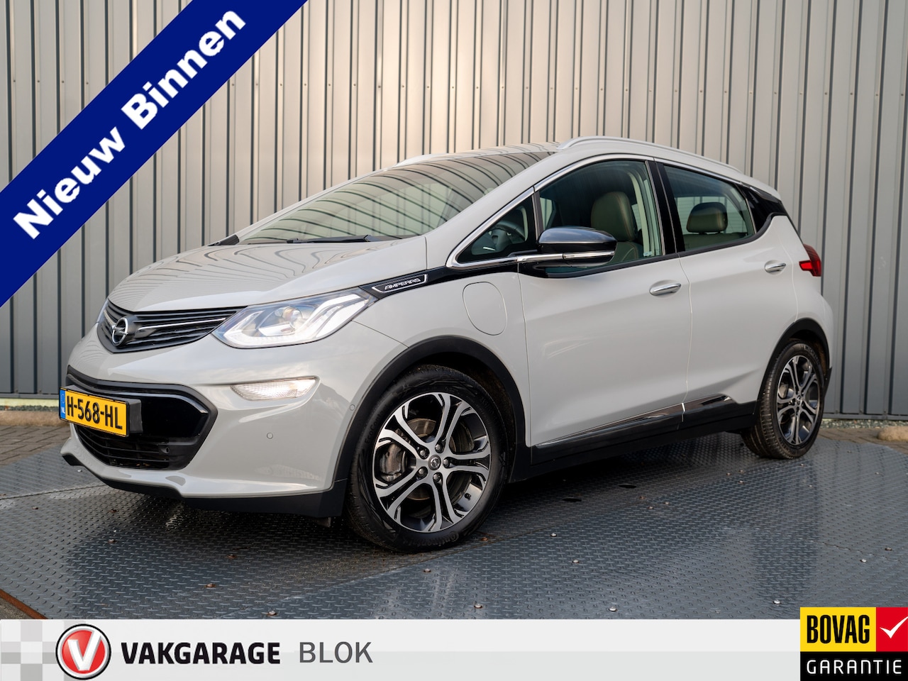 Opel Ampera-e - Business executive 60 kWh | Keyless | Leder | Camera | Stoelverw. | Prijs Rijklaar!! - AutoWereld.nl