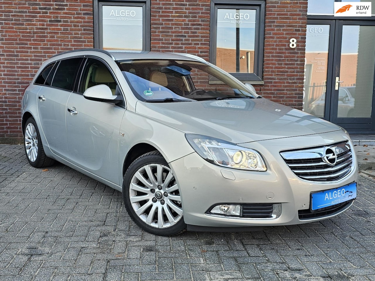 Opel Insignia - 2.8 T Cosmo 4x4 / Veel opties - AutoWereld.nl