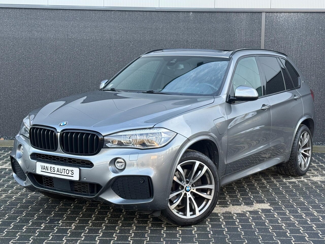 BMW X5 - XDrive40e M-Pakket PANO|XENON|LEDER|KEYLESS Softclose - AutoWereld.nl