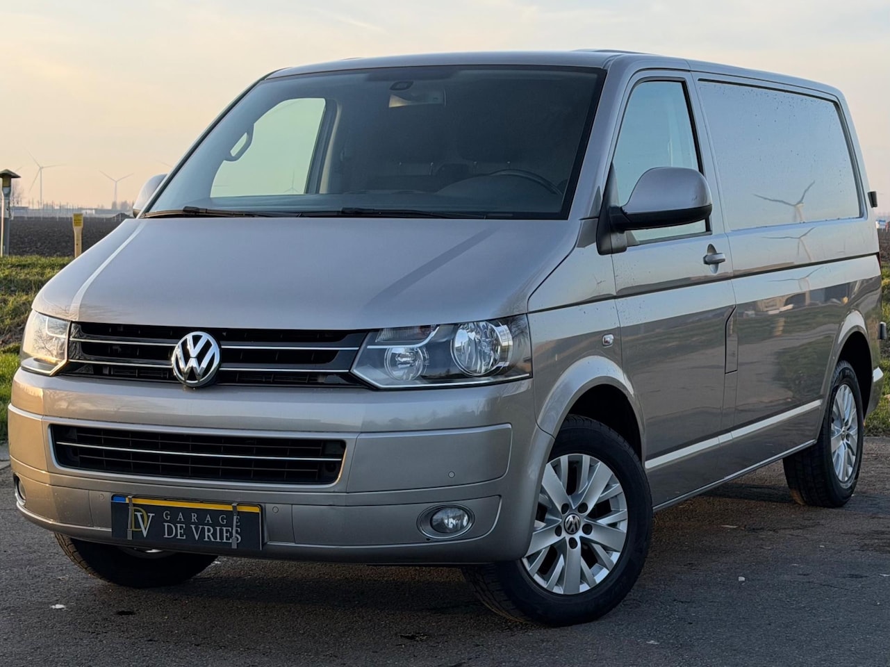 Volkswagen Transporter - 2.0 TDI 140pk DSG Cruise Camera Trekhaak L1H1 - AutoWereld.nl