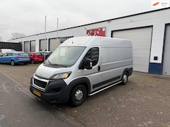 Peugeot Boxer - 435 2.0 BlueHDI L2H2 Pro luchtvering