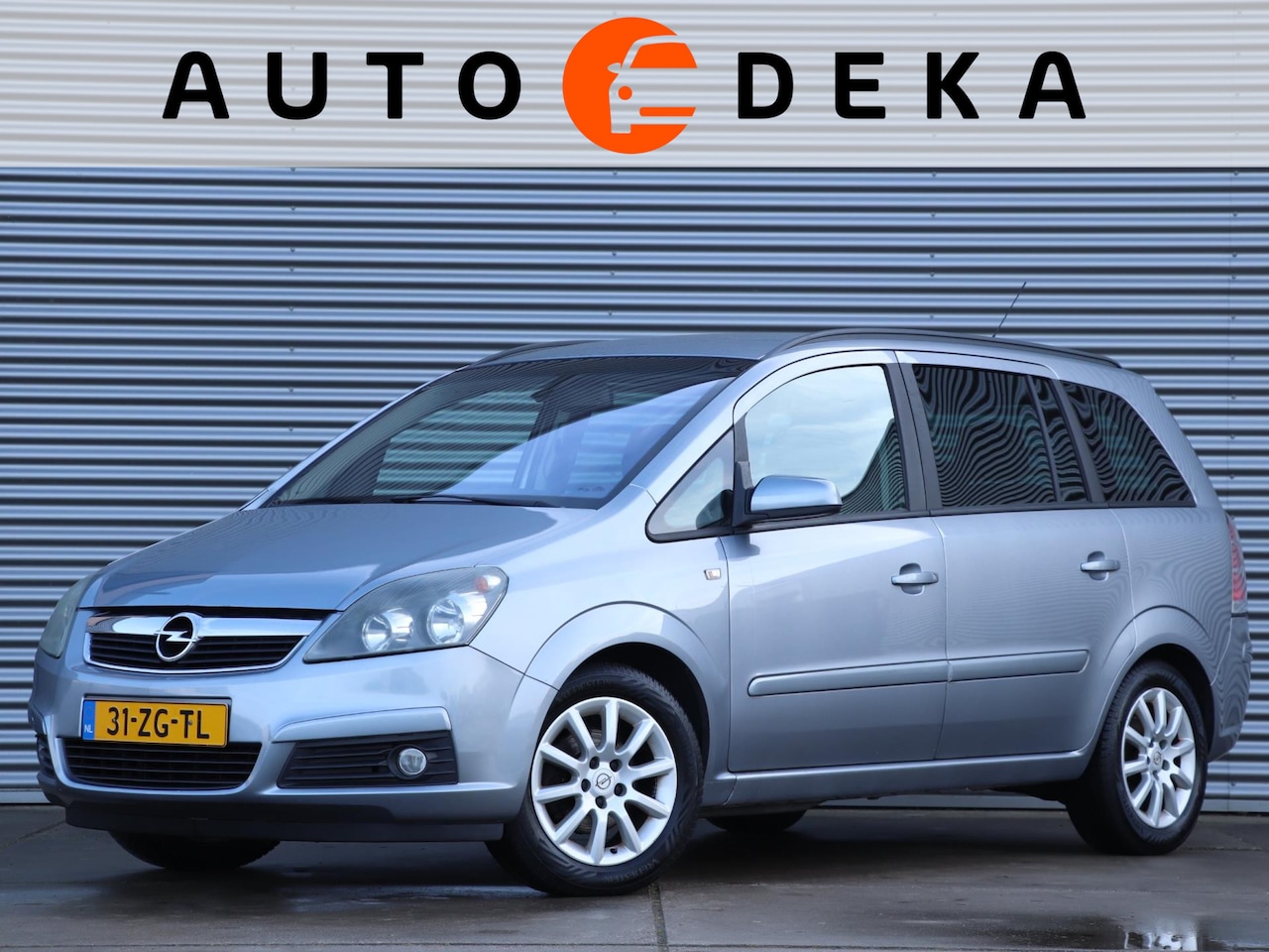 Opel Zafira - 1.6 Temptation 7 PERS. *Airco*Trekhaak*Cruisecontr.* - AutoWereld.nl