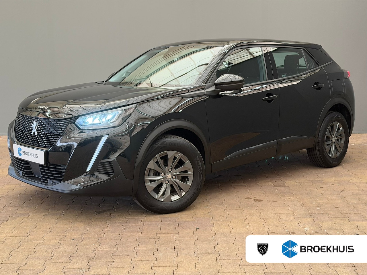 Peugeot 2008 - 1.2 PureTech Active Pack Stoelverwarming | Afneembare Trekhaak | Carplay | Parkeersensoren - AutoWereld.nl