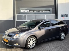 Toyota Avensis Wagon - 2.0 VVTi Executive I LEER I KEYLESS I NAVI I AIRCO I NL