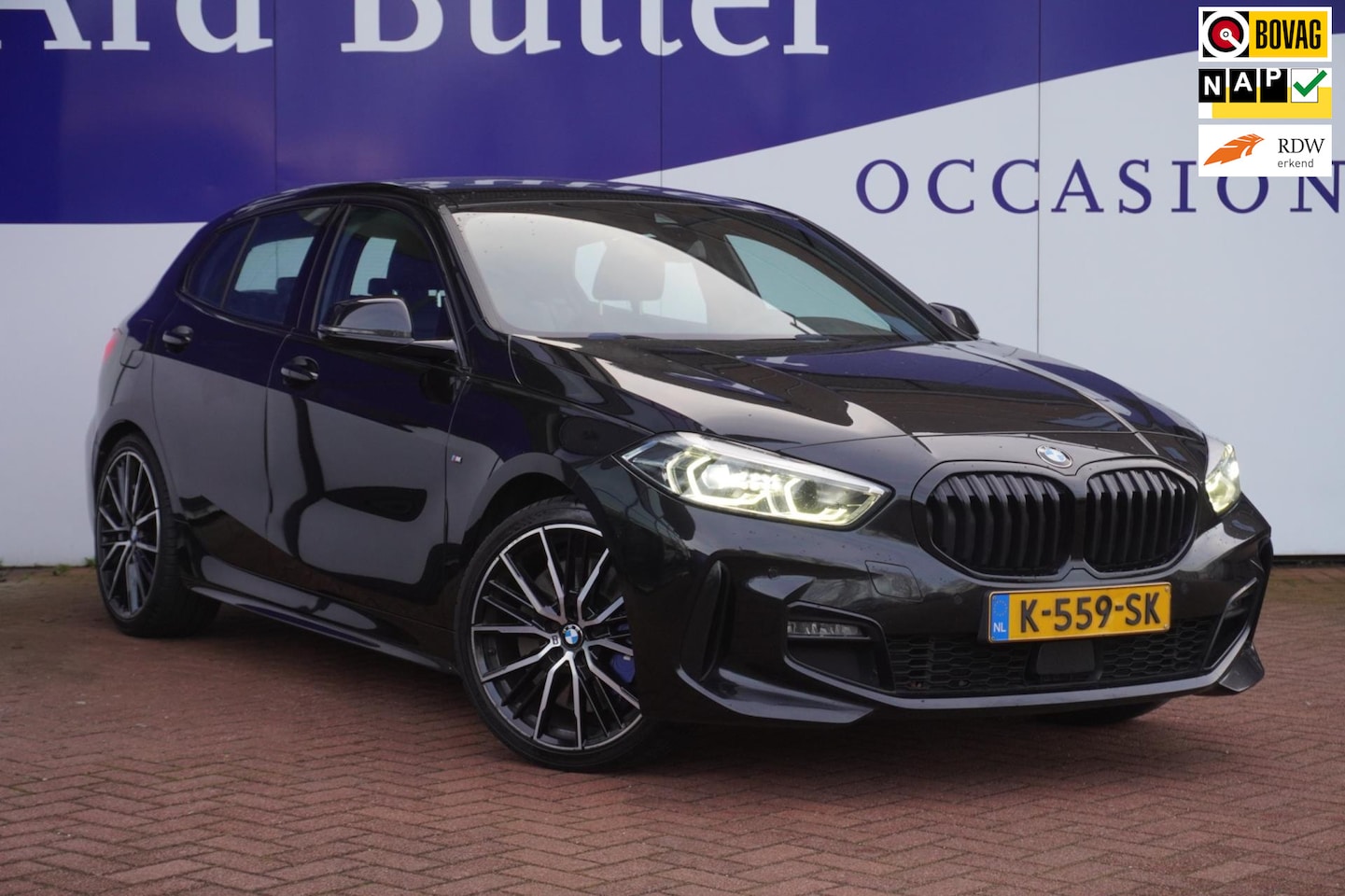 BMW 1-serie - 118i High Executive Msport Plus / 1EIG / Virtual / CarPlay / 19"LMV / Stoel-verw. / M-Brak - AutoWereld.nl