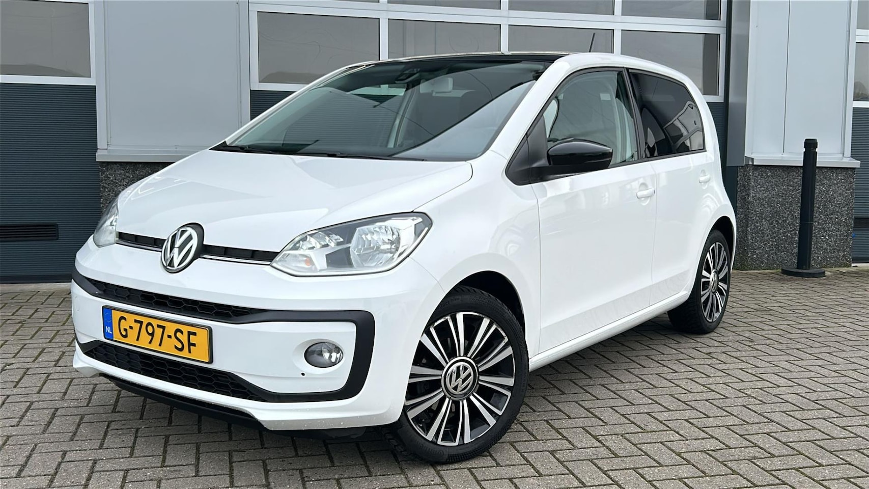 Volkswagen Up! - 1.0 BMT high up!//CLIMA//PDC// CRUISE - AutoWereld.nl