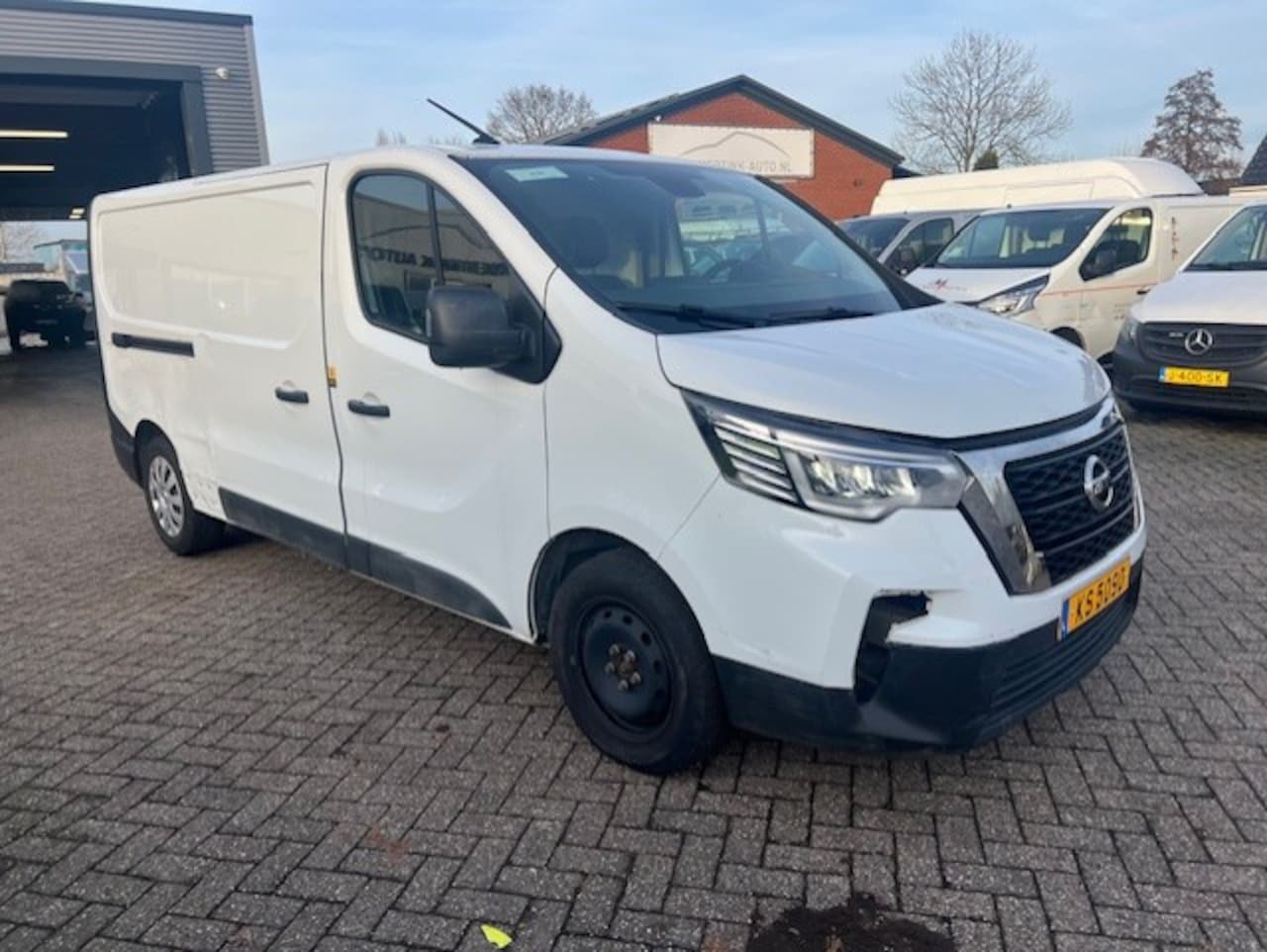 Renault Trafic - NISSAN NV300 2.0 dCi L2H1 LANG KLIMA EURO6 93000KM - AutoWereld.nl