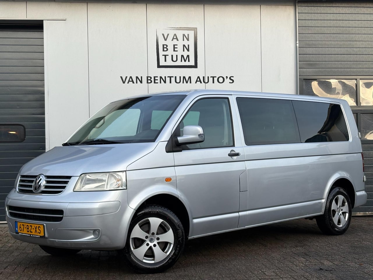 Volkswagen Transporter - 2.5TDI 131pk 340 DC 5-pers. Airco Cruise - AutoWereld.nl