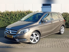 Mercedes-Benz B-klasse - B 200 156PK Automaat in nieuwstaat