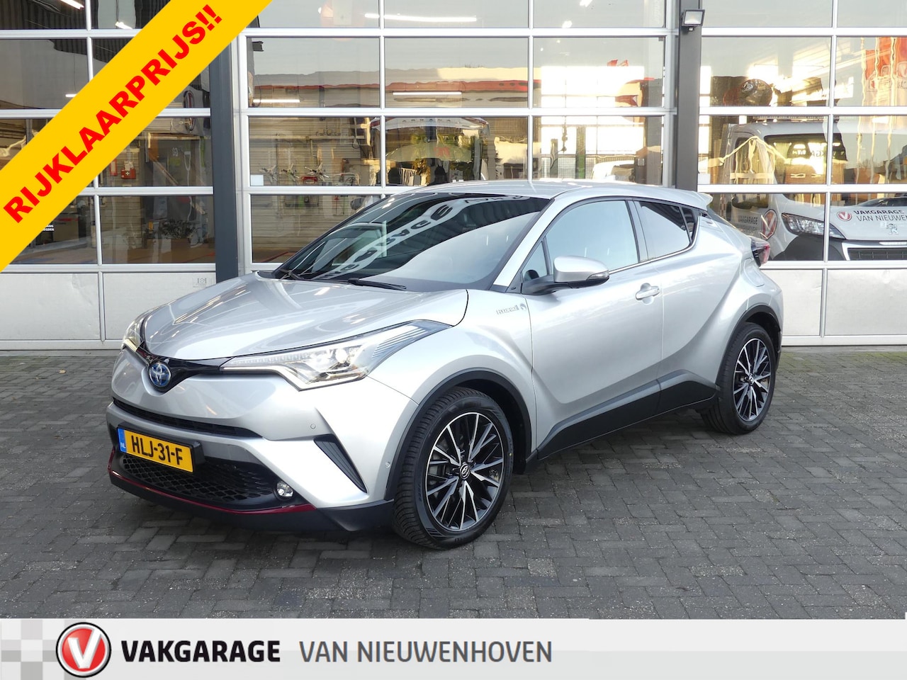 Toyota C-HR - 1.8 Hybrid Executive *t/m 10de bouwjaar garantie! - AutoWereld.nl