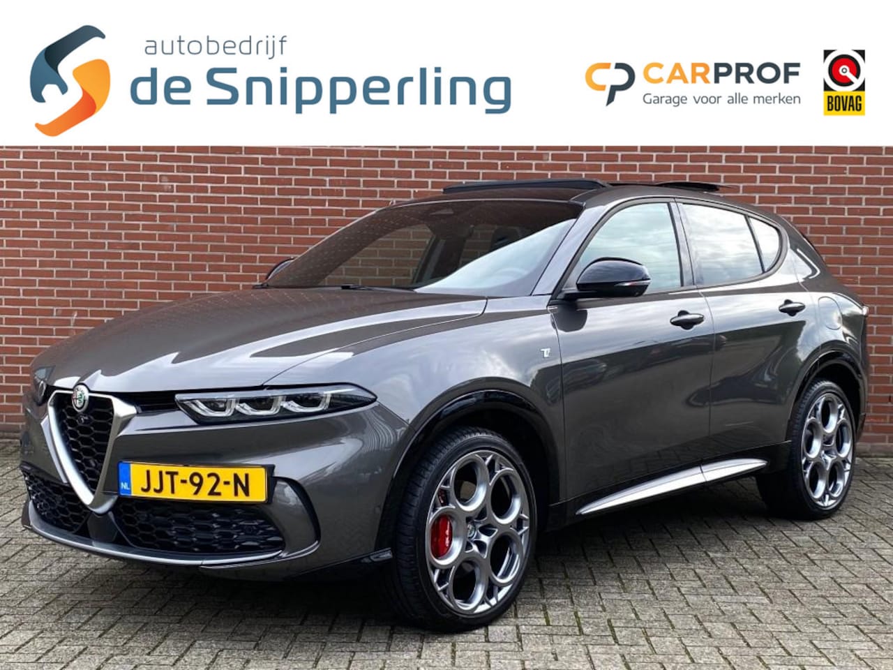 Alfa Romeo Tonale - 1.3T PHEV TRIBUTO ITALIANO NAV ADAPT-CRUISE SCHUIF/KANTELDAK 360 - AutoWereld.nl