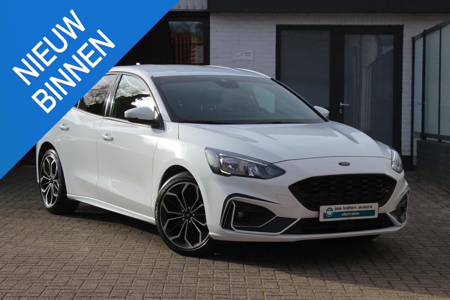 Ford Focus - 1.5 EcoBoost ST Line Business 182PK Unieke KM Stand! Liefhebber! 100% Dealer onderhouden - AutoWereld.nl