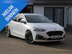 Ford Focus - 1.5 EcoBoost ST Line Business 182PK Unieke KM Stand Liefhebber 100% Dealer onderhouden