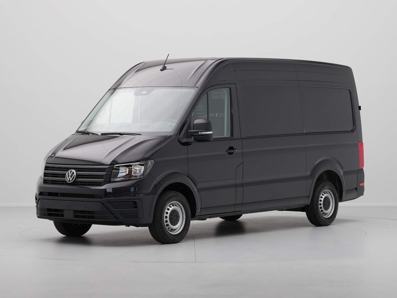 Volkswagen Crafter - L3H3 2.0 TDI 103kW 140PK 3.5T Trendline / Direct leverbaar / BPM-vrij - AutoWereld.nl