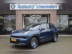 Lynk & Co 01 - 1.5 MY23 ZWARTE-HEMEL ROLHOES MY23 360-CAMERA PANO/SCHUIF INFINITY DAB NAVI CARPLAY STOELV