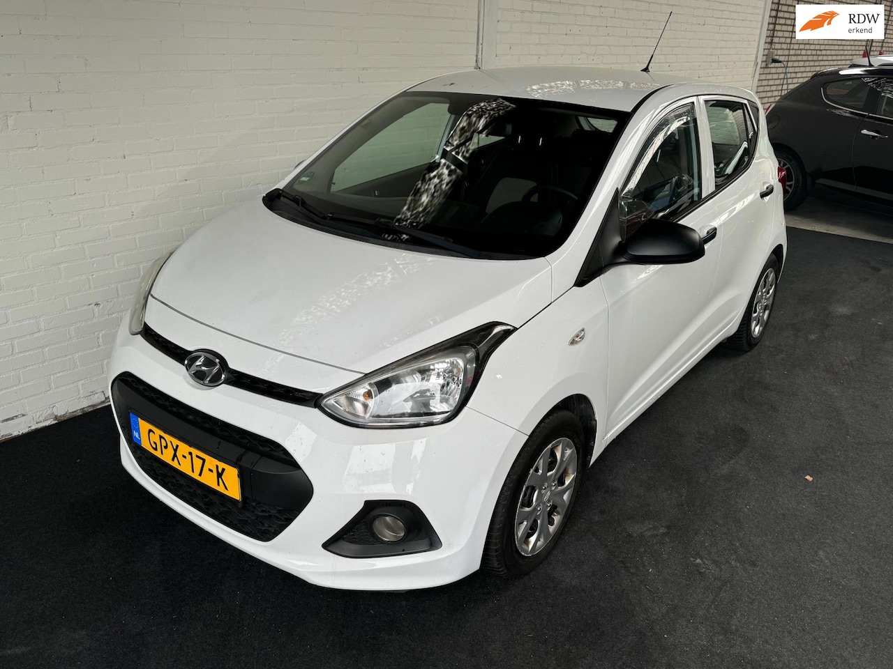 Hyundai i10 - 1 JAAR APK - AutoWereld.nl