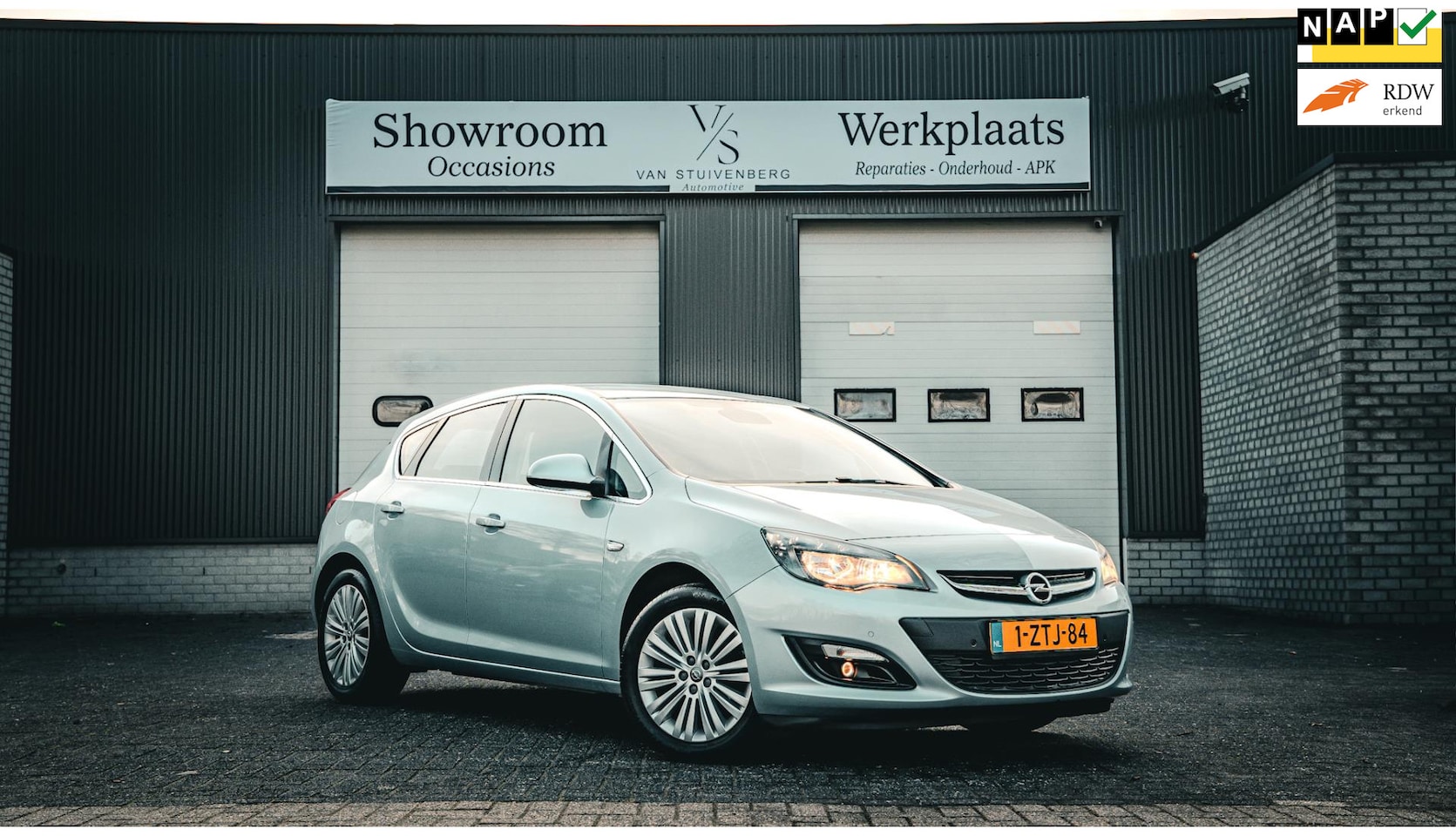 Opel Astra - 1.4 Turbo Design Edition CRUISE TREKHAAK - AutoWereld.nl