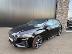 Ford Focus - 2.3 Eco 280pk ST-X Navi groot, Winter Pack, Performance pack, HUD, BLIS etc. etc