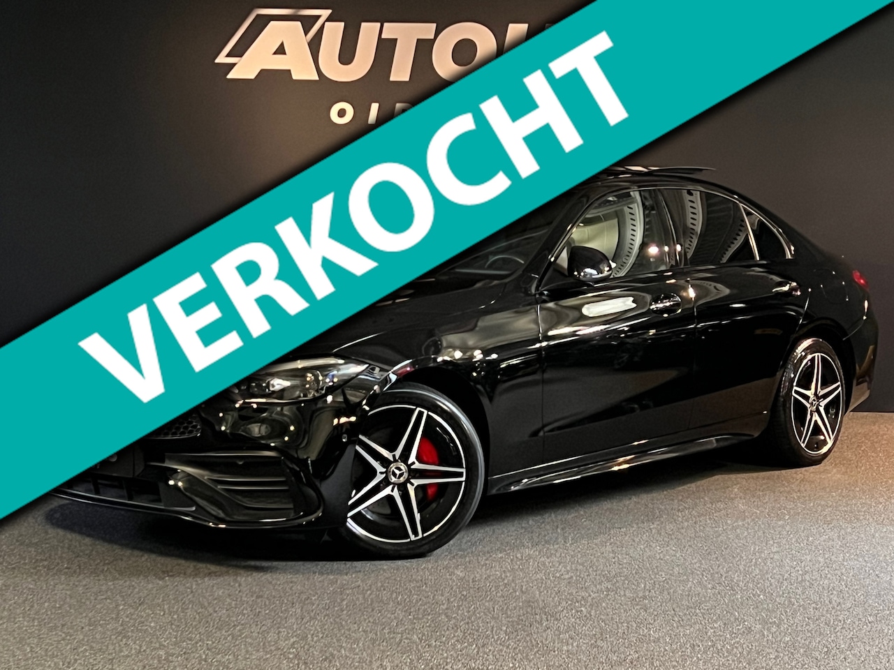 Mercedes-Benz C-klasse - 300 e AMG Line Limousine Pano/Memoryseats/360Camera/Headup/Stuurverwarming/Stoelventilatie - AutoWereld.nl