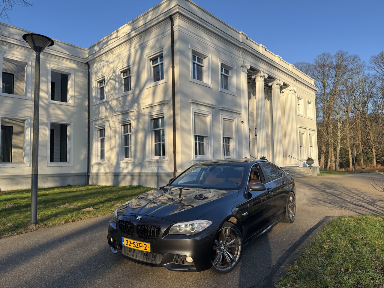 BMW 5-serie - 520i AUT M-PAKKET, MOOI LEDER, High Executive - AutoWereld.nl