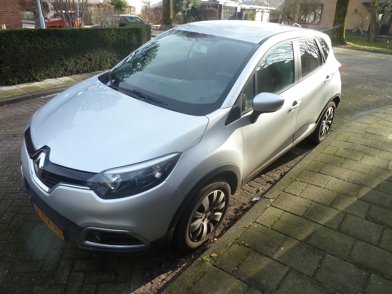 Renault Captur - 0.9 TCe Expression 0.9 TCe Expression - AutoWereld.nl