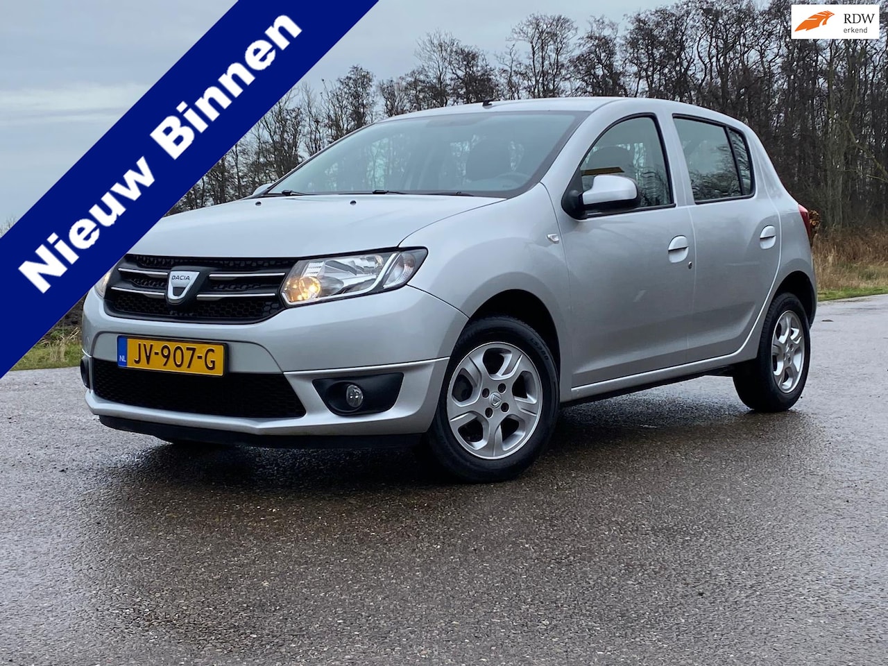 Dacia Sandero - 0.9 TCe S&S Lauréate Airco 15" Velgen USB/AUX Cruise 2e Eigenaar Nieuwe APK - AutoWereld.nl