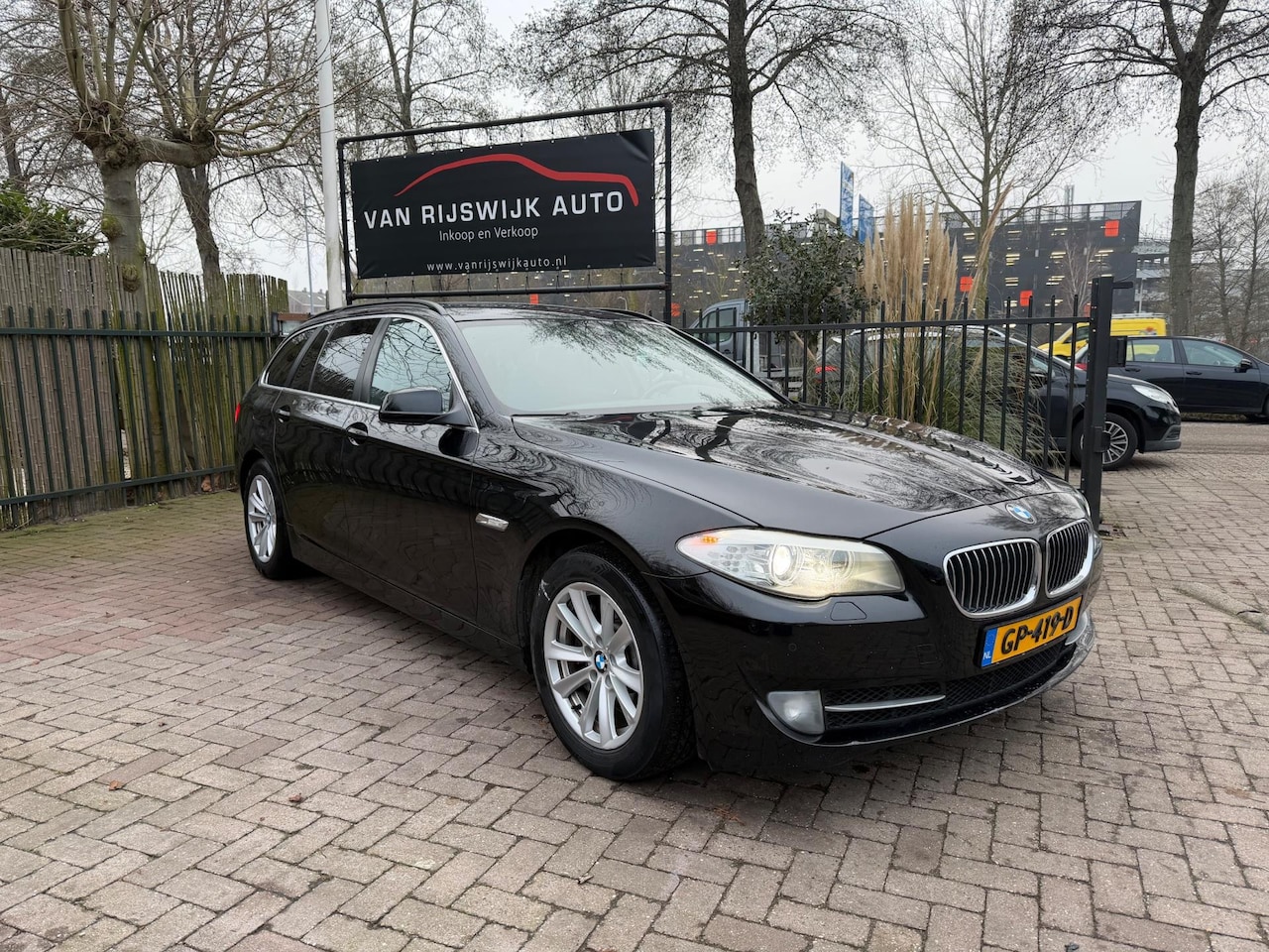 BMW 5-serie Touring - 528i High Executive Xenon Nav Clima Inruil koopje - AutoWereld.nl
