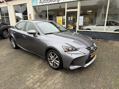 Lexus IS - 300h Hybrid Business Line Navigatiesysteem, Keyless starten