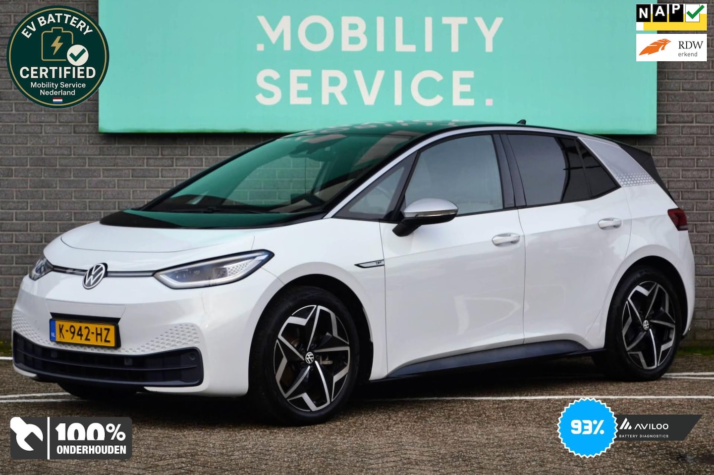 Volkswagen ID.3 - First Plus 58 kWh SOH93% Clima Matrix CarPlay ACC 19" - AutoWereld.nl