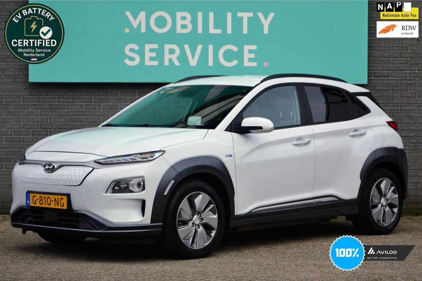 Hyundai Kona Electric - EV Premium 64 kWh SOH100% Clima ACC CarPlay Leder Trekhaak LED Cam - AutoWereld.nl