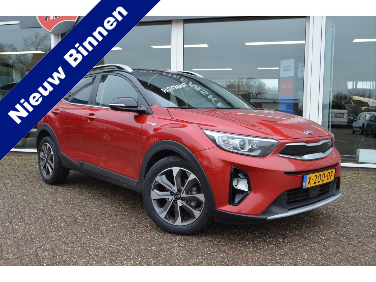 Kia Stonic - 1.0 T-GDi ExecutiveLine Automaat | Leder | 1e eigenaar - AutoWereld.nl