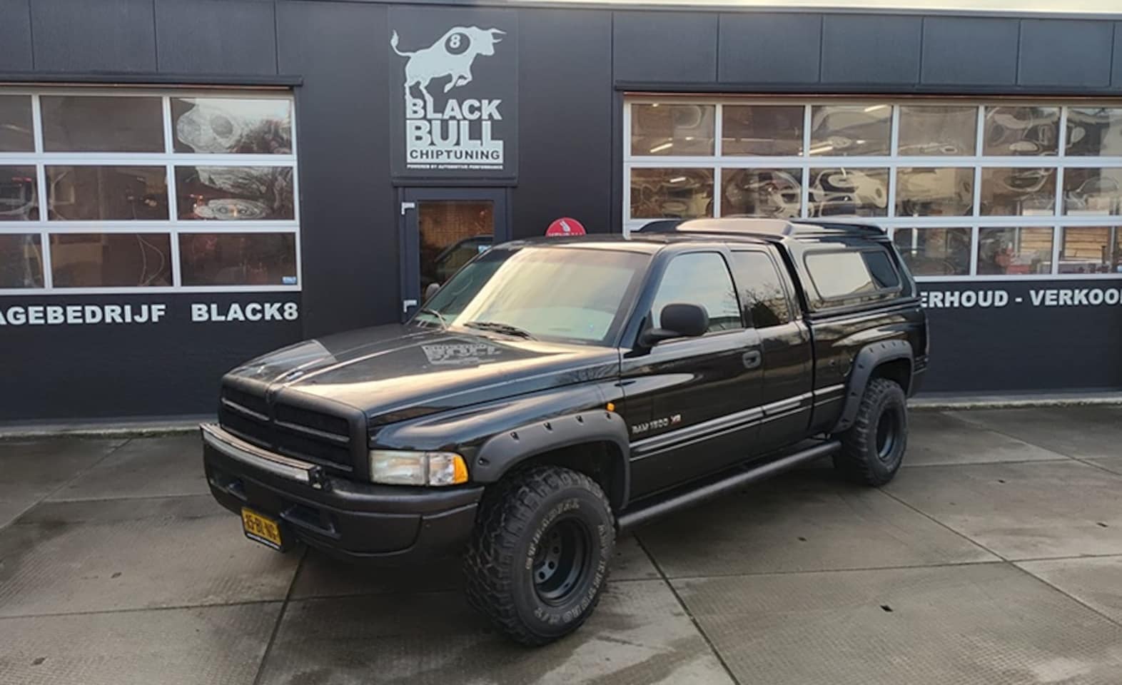 Dodge Ram 1500 - Youngtimer pickup V8 - AutoWereld.nl