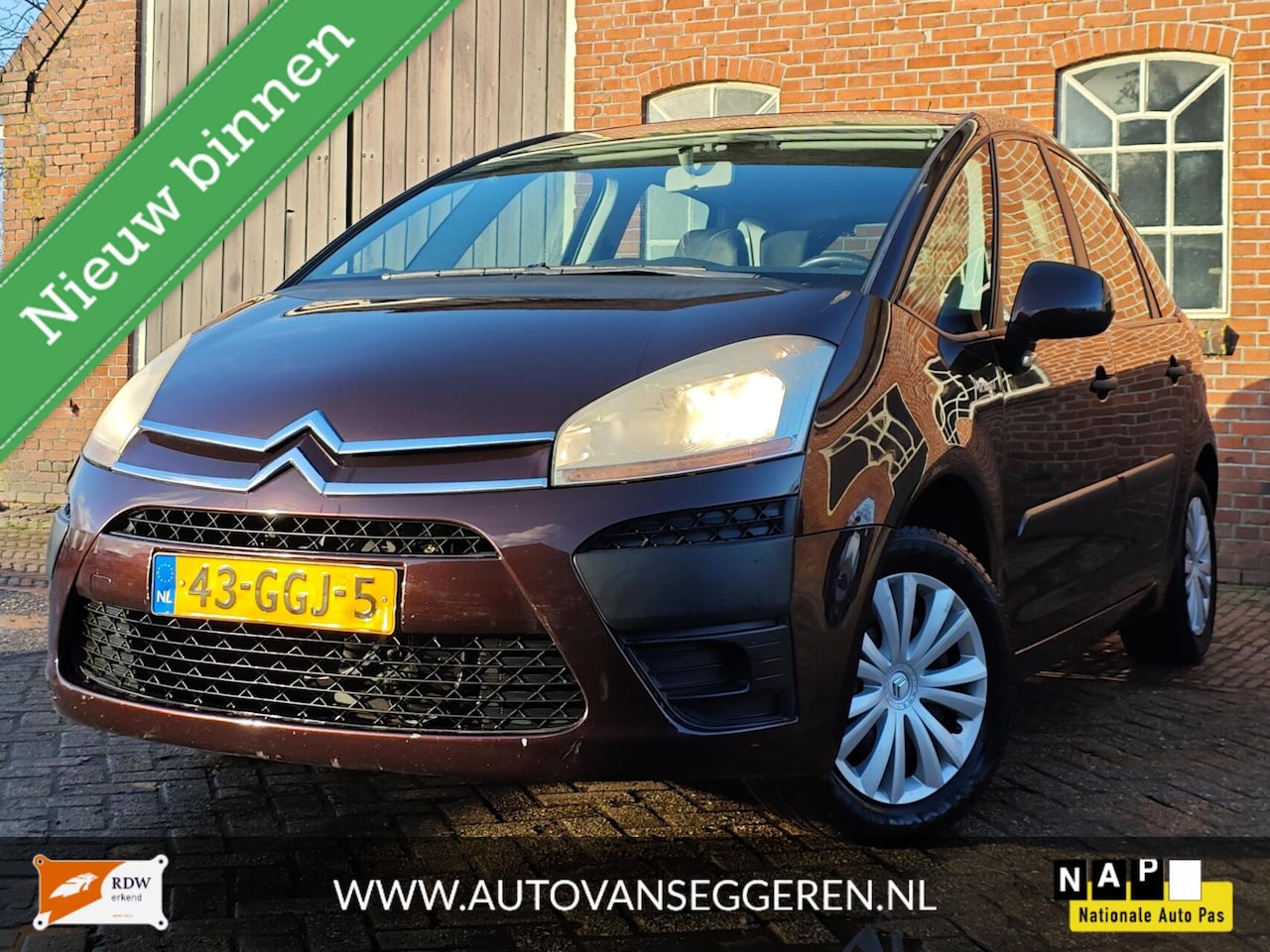 Citroën C4 Picasso - 1.8-16v - Garantie / APK / Cruise/Trekhaak - AutoWereld.nl