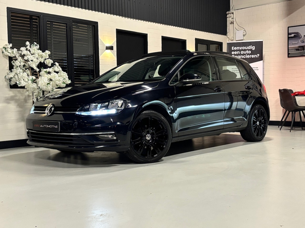 Volkswagen Golf - 1.0 TSI |Pano|Blackstyle| - AutoWereld.nl
