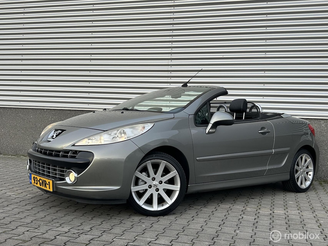 Peugeot 207 CC - 1.6-16V T Roland Garros 1.6-16V T Roland Garros - AutoWereld.nl