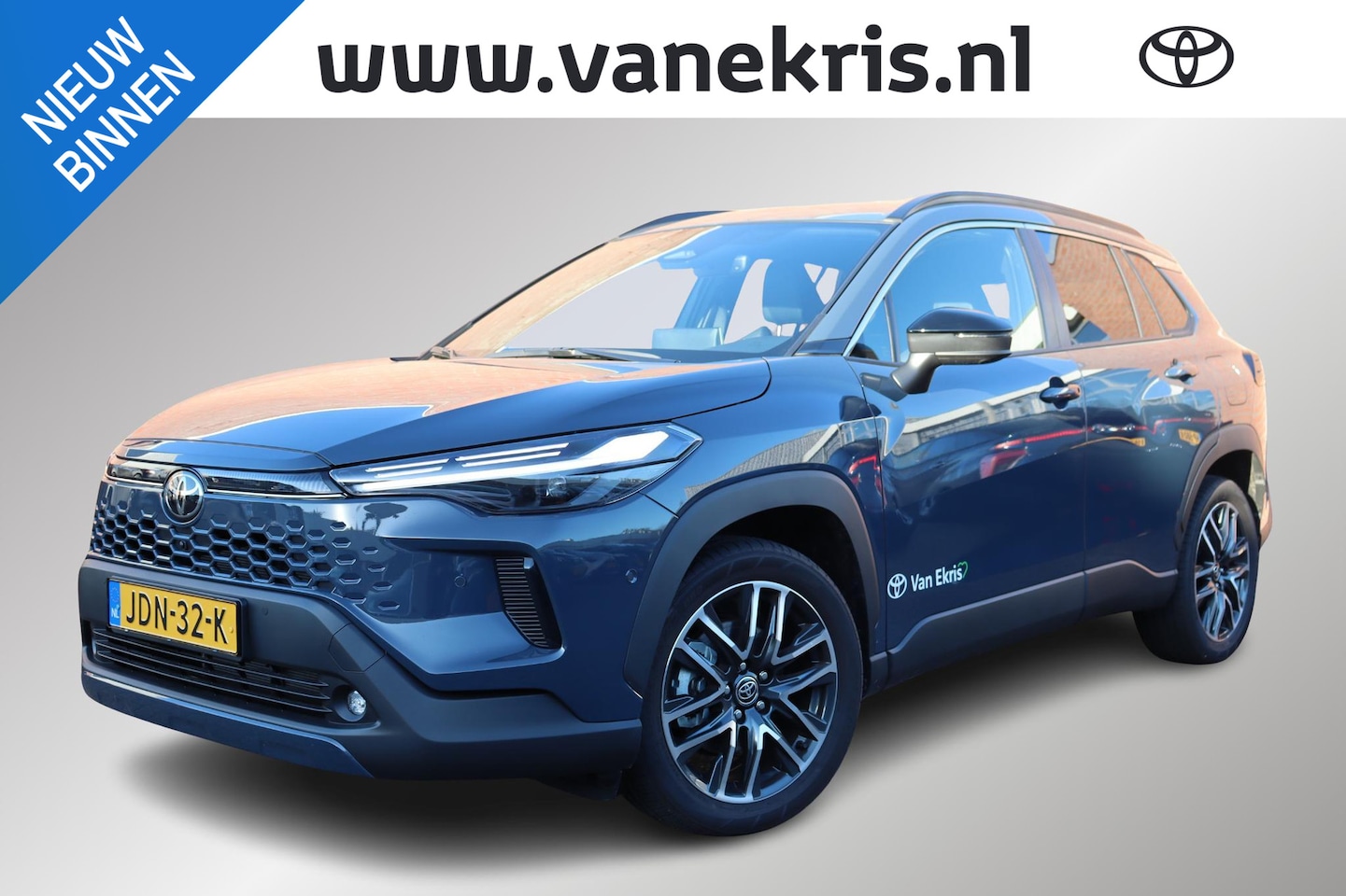 Toyota Corolla Cross - Hybrid 180 Executive Hybrid 180 Executive, 360 Camera, Leder! - AutoWereld.nl