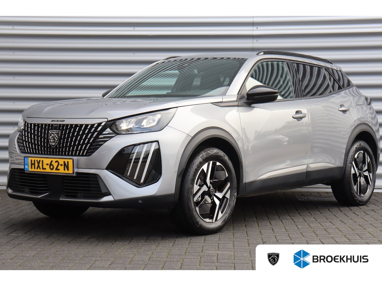 Peugeot 2008 - 1.2 HYBRID 136PK ALLURE AUTOMAAT / NAVI / LEDER / CLIMA / LED / PDC / 17" LMV / KEYLESS  / - AutoWereld.nl