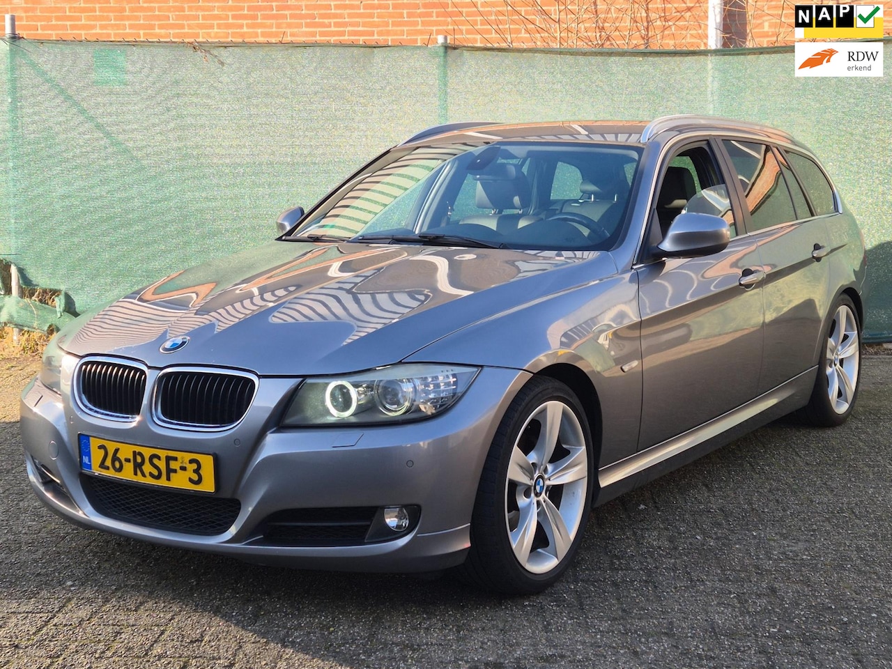 BMW 3-serie Touring - 320d Efficient Dynamics Edition Luxury Line 320d Efficient Dynamics Edition Luxury Line - AutoWereld.nl